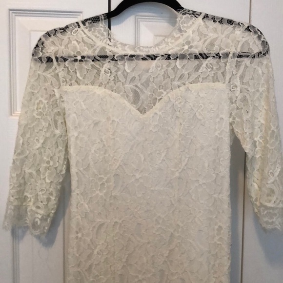 Lulu’s White Lace Maxi Dress - Picture 3 of 7
